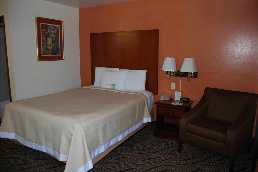 Days Inn By Wyndham Dyersburg Exterior foto